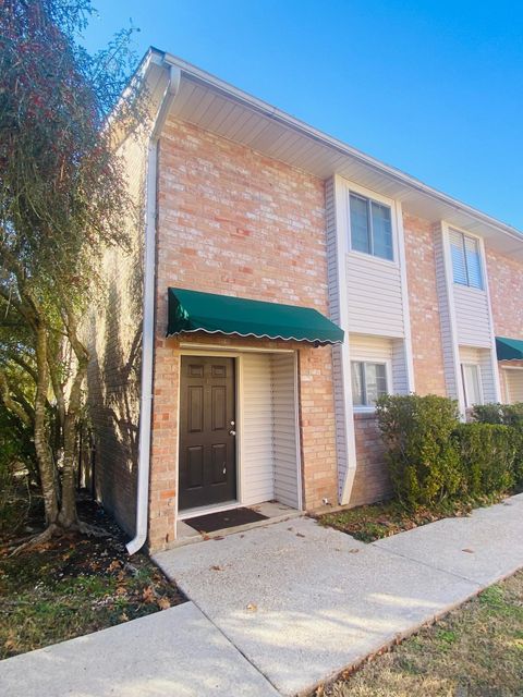 Condo For Sale - 913 W Rothland St #6-D<br/> Ascension County, Gonzales, LA 70737