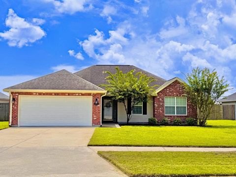 Homes For Sale - 112 Ethan Street<br/> Houma, LA 70363
