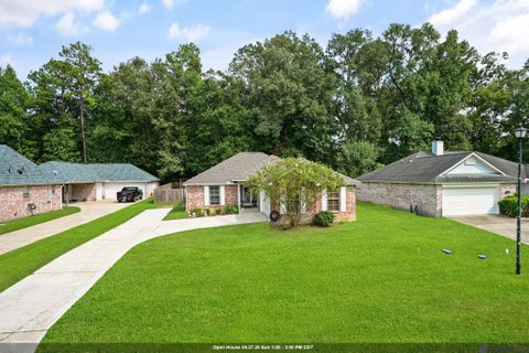 Homes For Sale - 6936 Elm Park Ln<br/> Saint Francisville, LA 70775