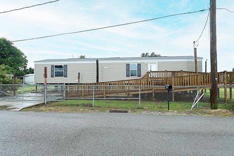 Homes For Sale - 155 Doucet Dr<br/> Golden Meadow, LA 70357