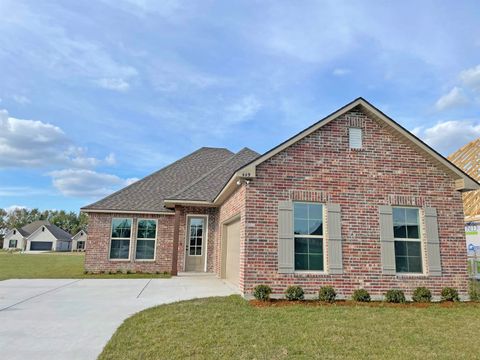 Homes For Sale - 449 Rue Des Affaires<br/> Houma, LA 70364
