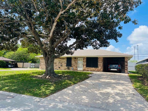 Homes For Sale - 130 Kellie Dr<br/> Houma, LA 70360