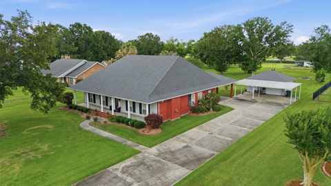 Homes For Sale - 108 Ouiski Bayou Drive<br/> Houma, LA 70360