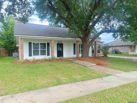 Homes For Sale - 2127 Elkwood Dr<br/> Baton Rouge, LA 70816