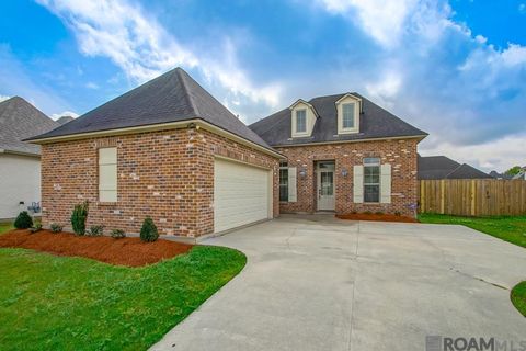 Homes For Sale - 39327 Ironwood Ave<br/> Ascension County, Prairieville, LA 70769