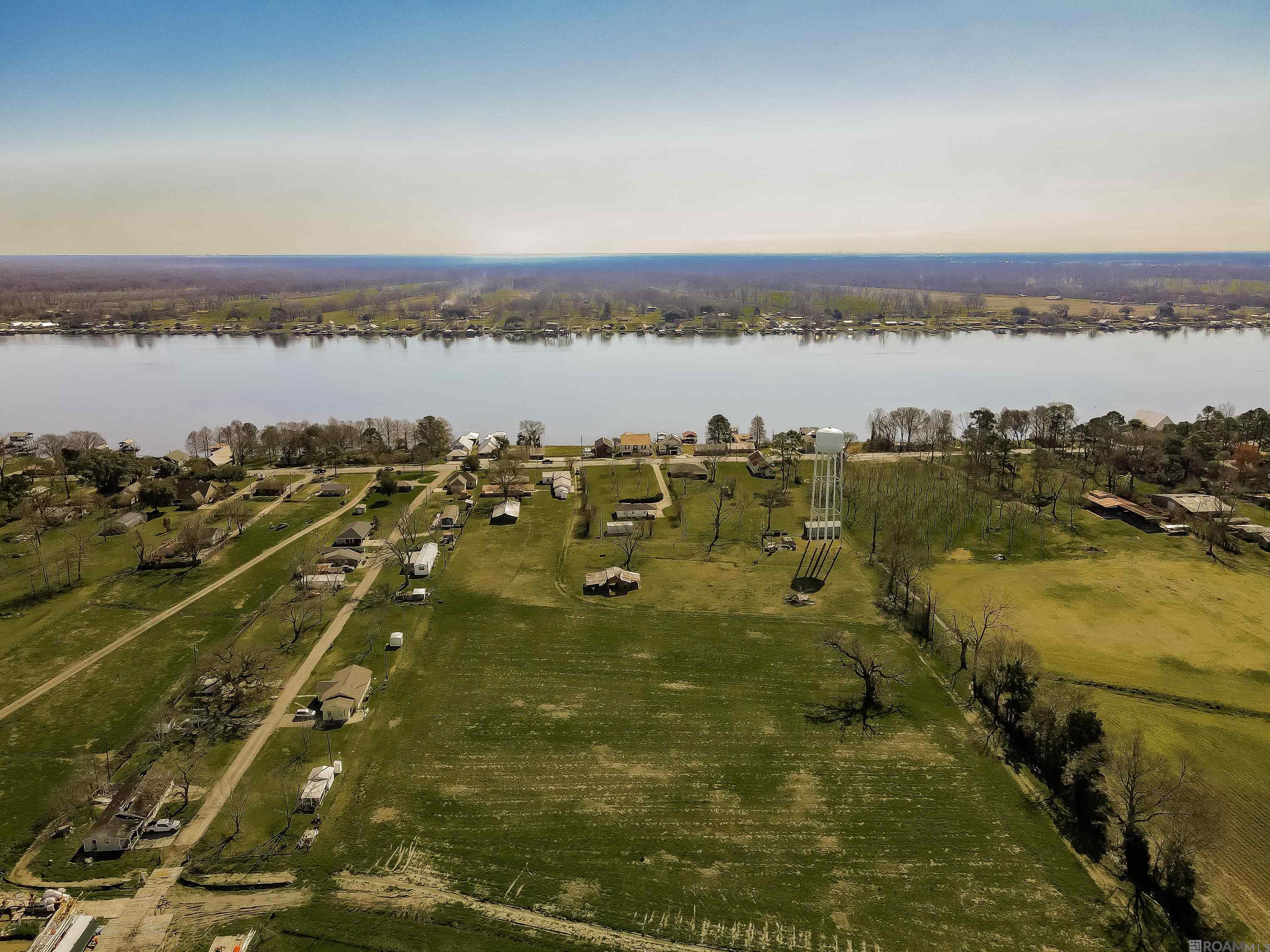 9287 False River Rd, New Roads, Louisiana image 1