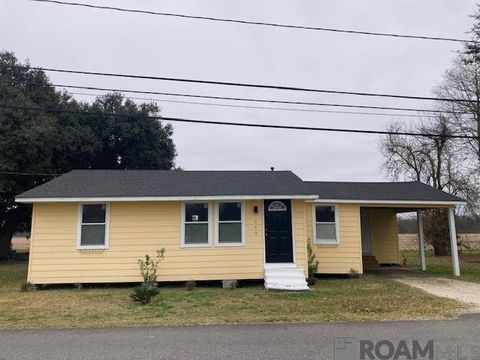 Homes For Sale - 255 W 8th St<br/> Vacherie, LA 70090