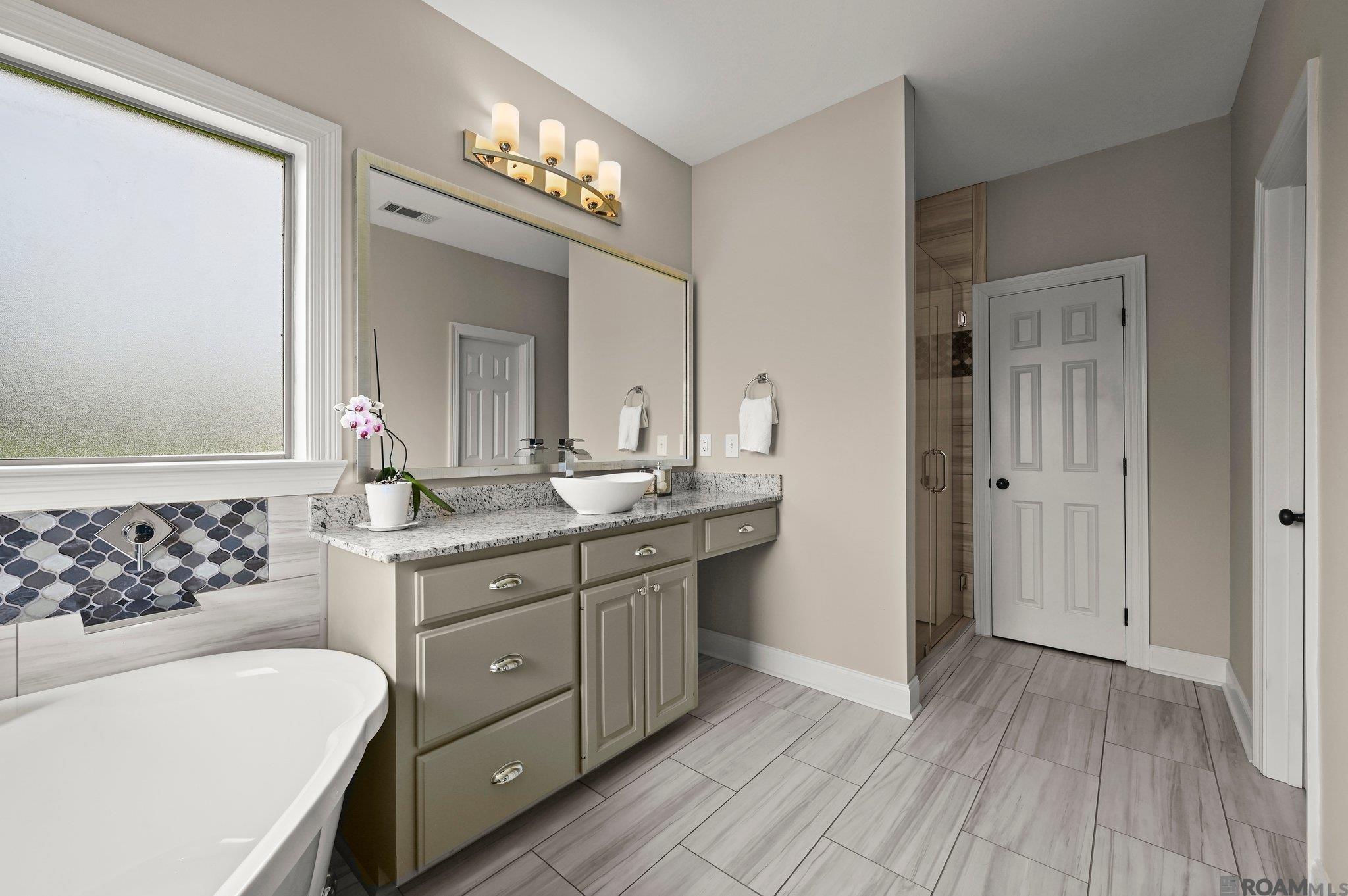 18380 Lake Harbor Ln, Prairieville, Louisiana image 21