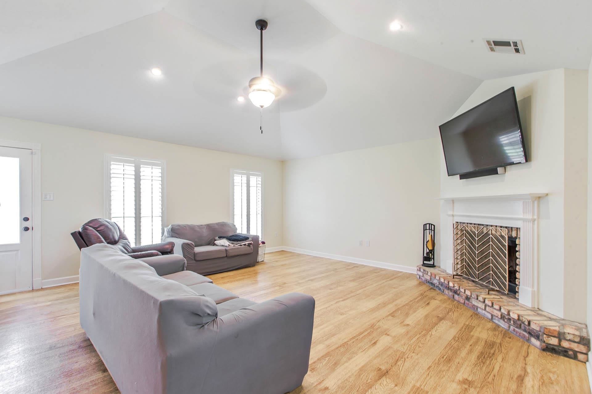 109 Aragon Drive, Thibodaux, Louisiana image 2