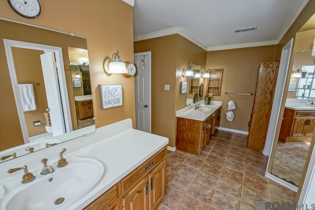 4118 E Lake Sherwood Ave, Baton Rouge, Louisiana image 20