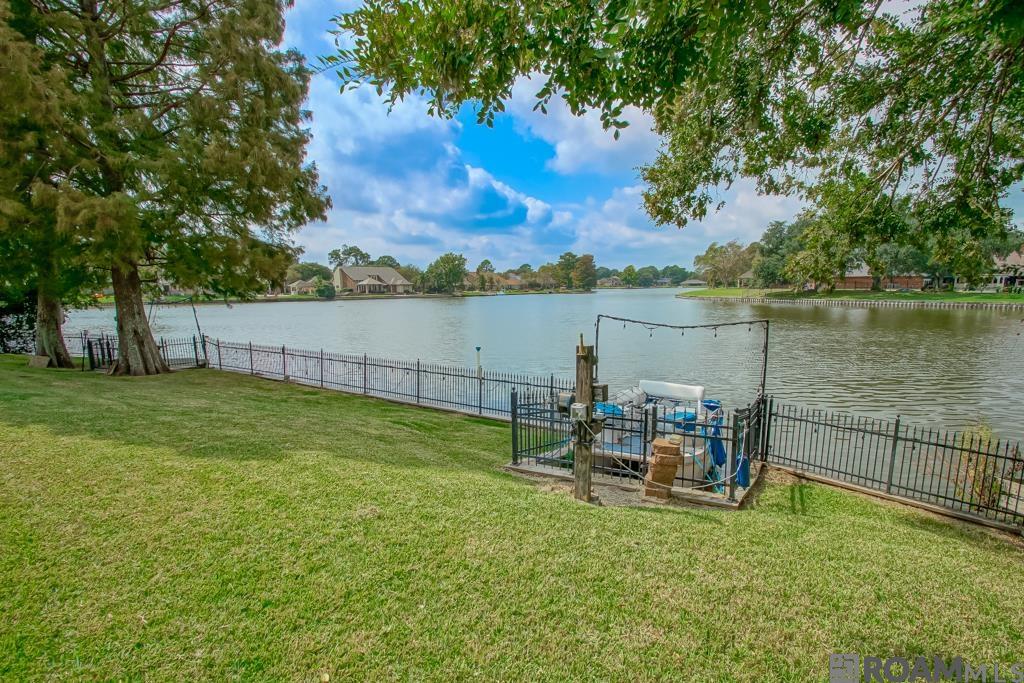 4118 E Lake Sherwood Ave, Baton Rouge, Louisiana image 34