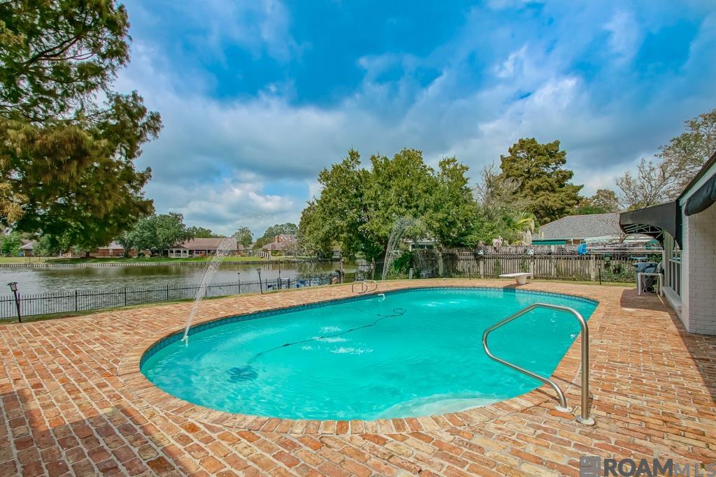 4118 E Lake Sherwood Ave, Baton Rouge, Louisiana image 32