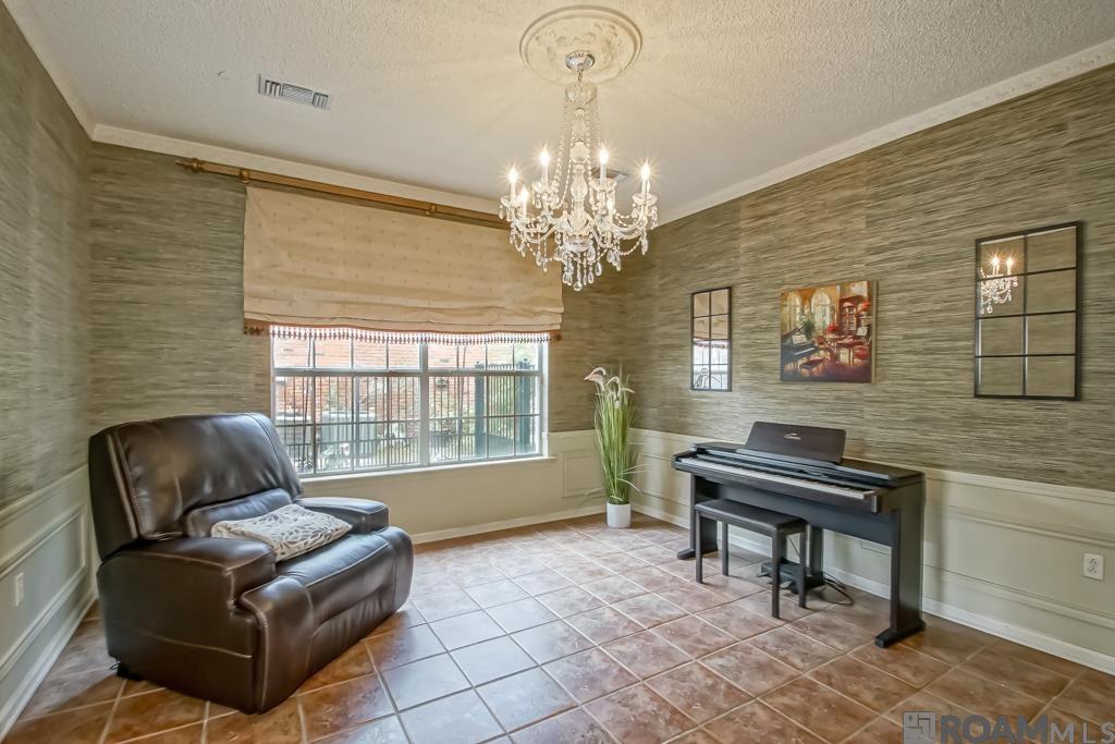 4118 E Lake Sherwood Ave, Baton Rouge, Louisiana image 13