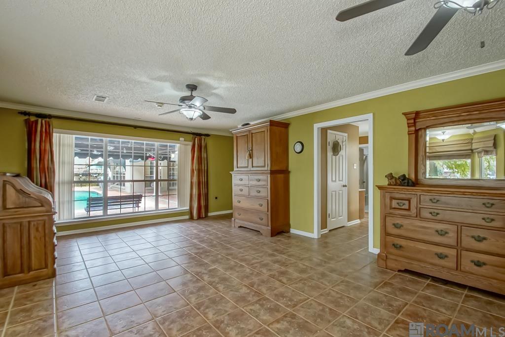 4118 E Lake Sherwood Ave, Baton Rouge, Louisiana image 19