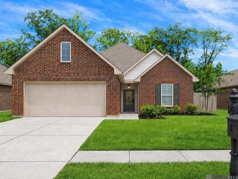Homes For Sale - 39269 Majestic Wood Ave<br/> Gonzales, LA 70737