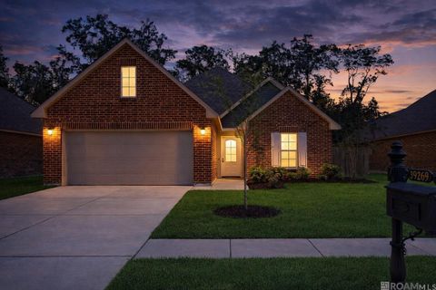 Homes For Sale - 39269 Majestic Wood Ave<br/> Ascension County, Gonzales, LA 70737