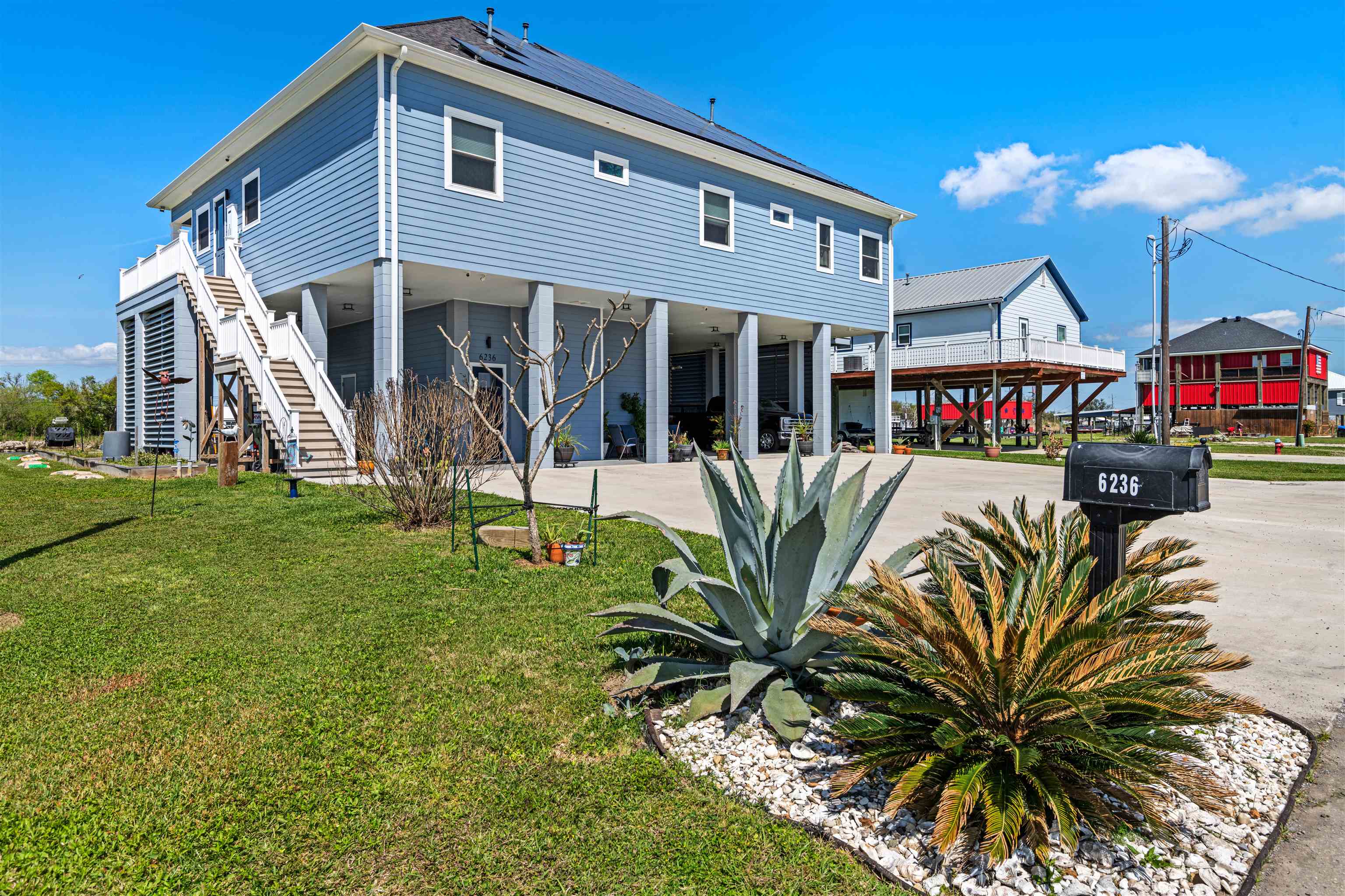 6236 Bayouside Dr, Chauvin, Louisiana image 2