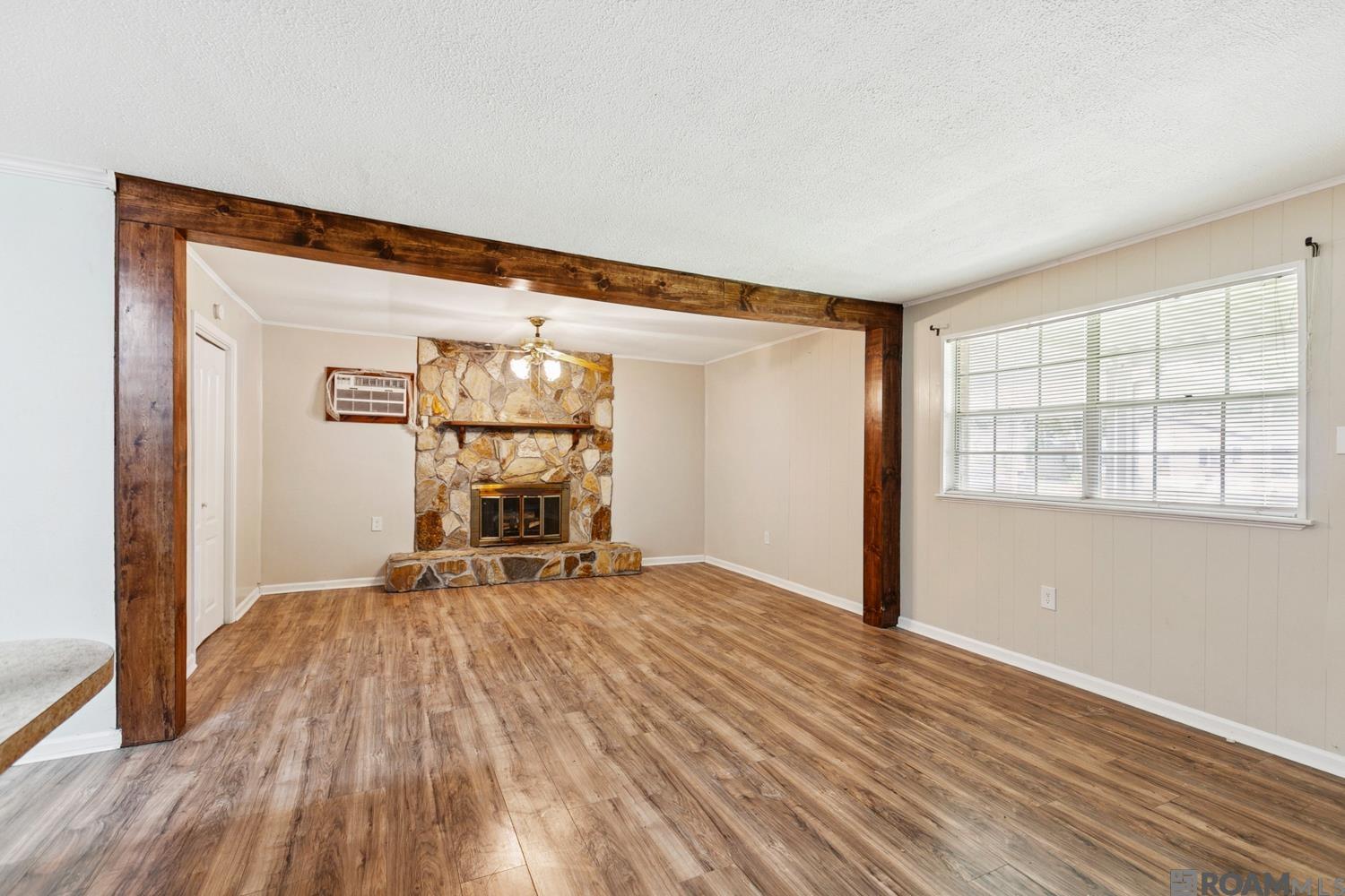 705 Eucalyptus St, Port Allen, Louisiana image 3