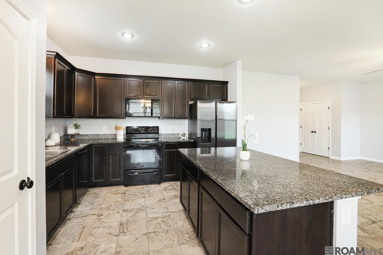 13766 Fig Dr, Denham Springs, Louisiana image 3