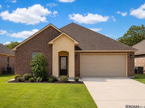 Homes For Sale - 10626 Dodger Dr<br/> Livingston County, Denham Springs, LA 70726