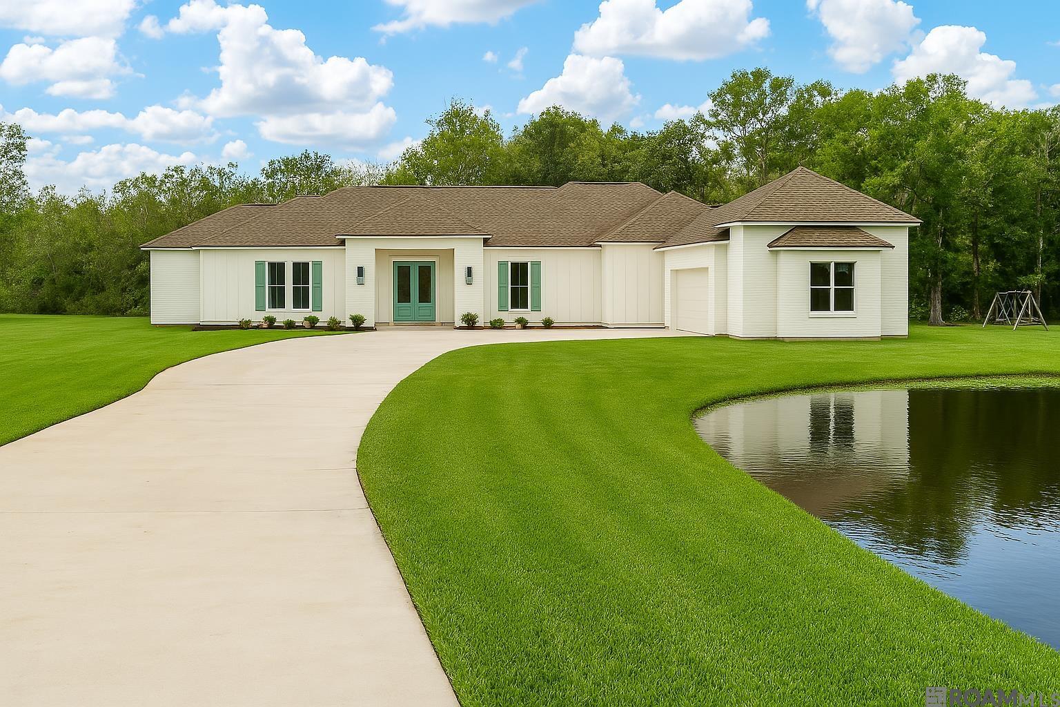 1033 W Worthey St, Gonzales, Louisiana image 1