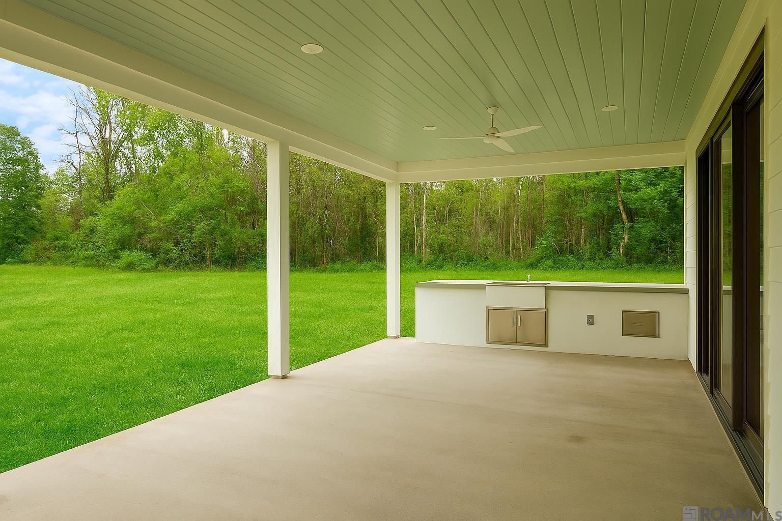 1033 W Worthey St, Gonzales, Louisiana image 38