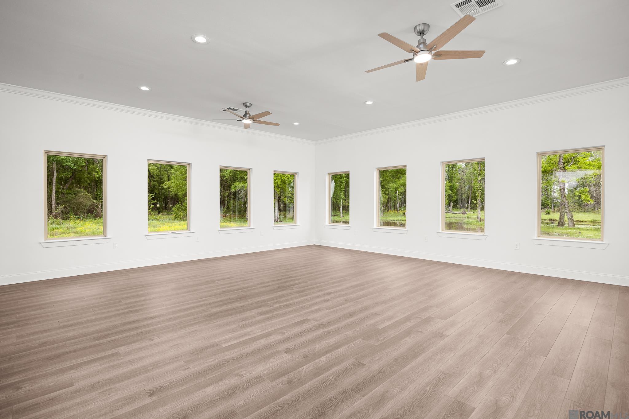 1033 W Worthey St, Gonzales, Louisiana image 34