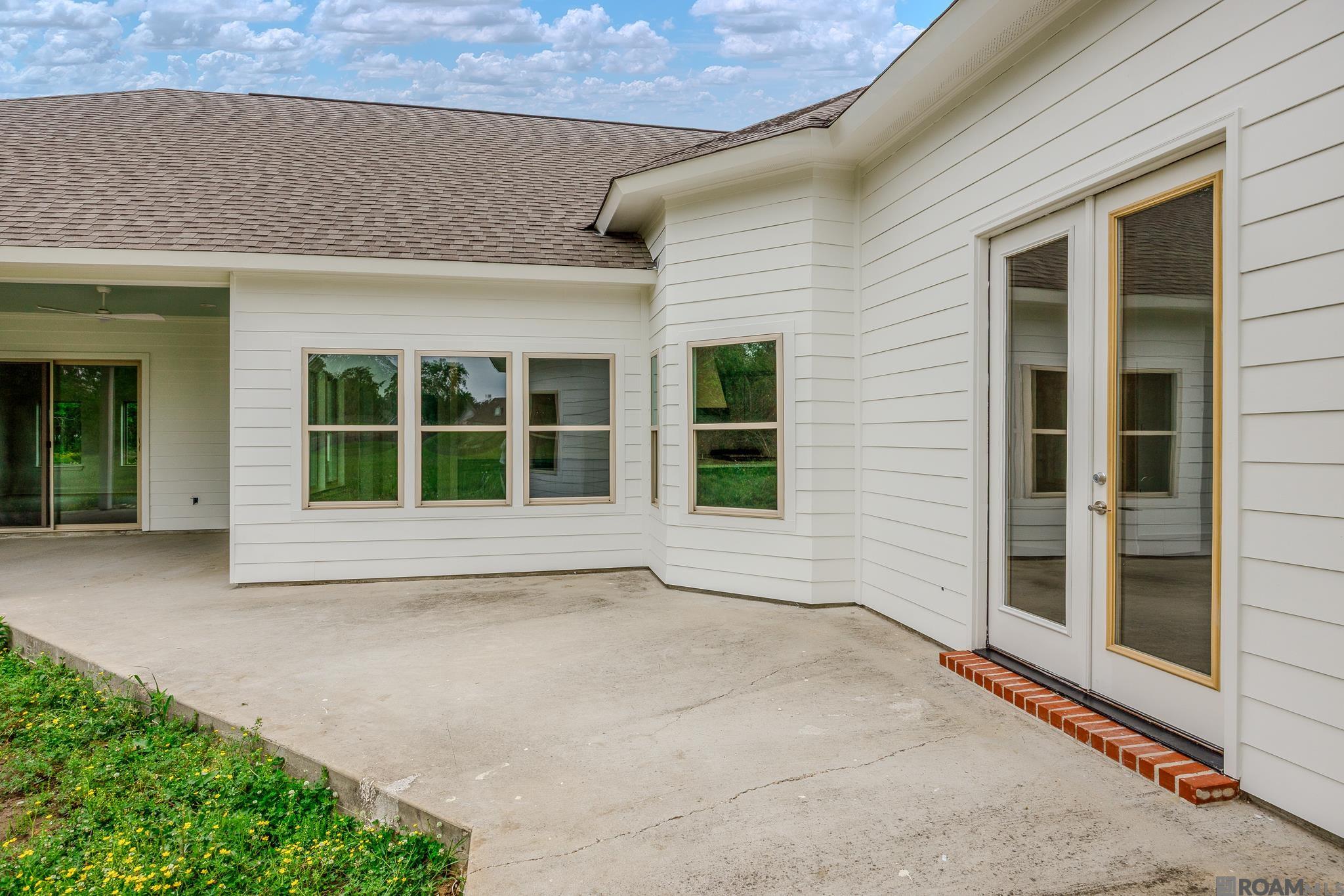 1033 W Worthey St, Gonzales, Louisiana image 36