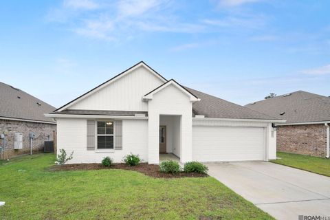 Homes For Sale - 35608 Grovemont Dr<br/> Denham Springs, LA 70706
