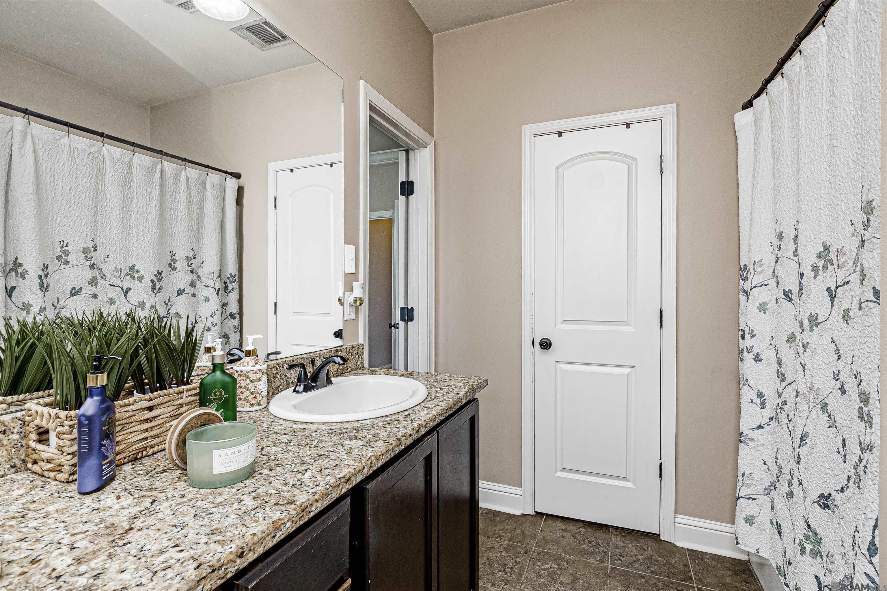 9033 Redwood Lake Blvd, Zachary, Louisiana image 10