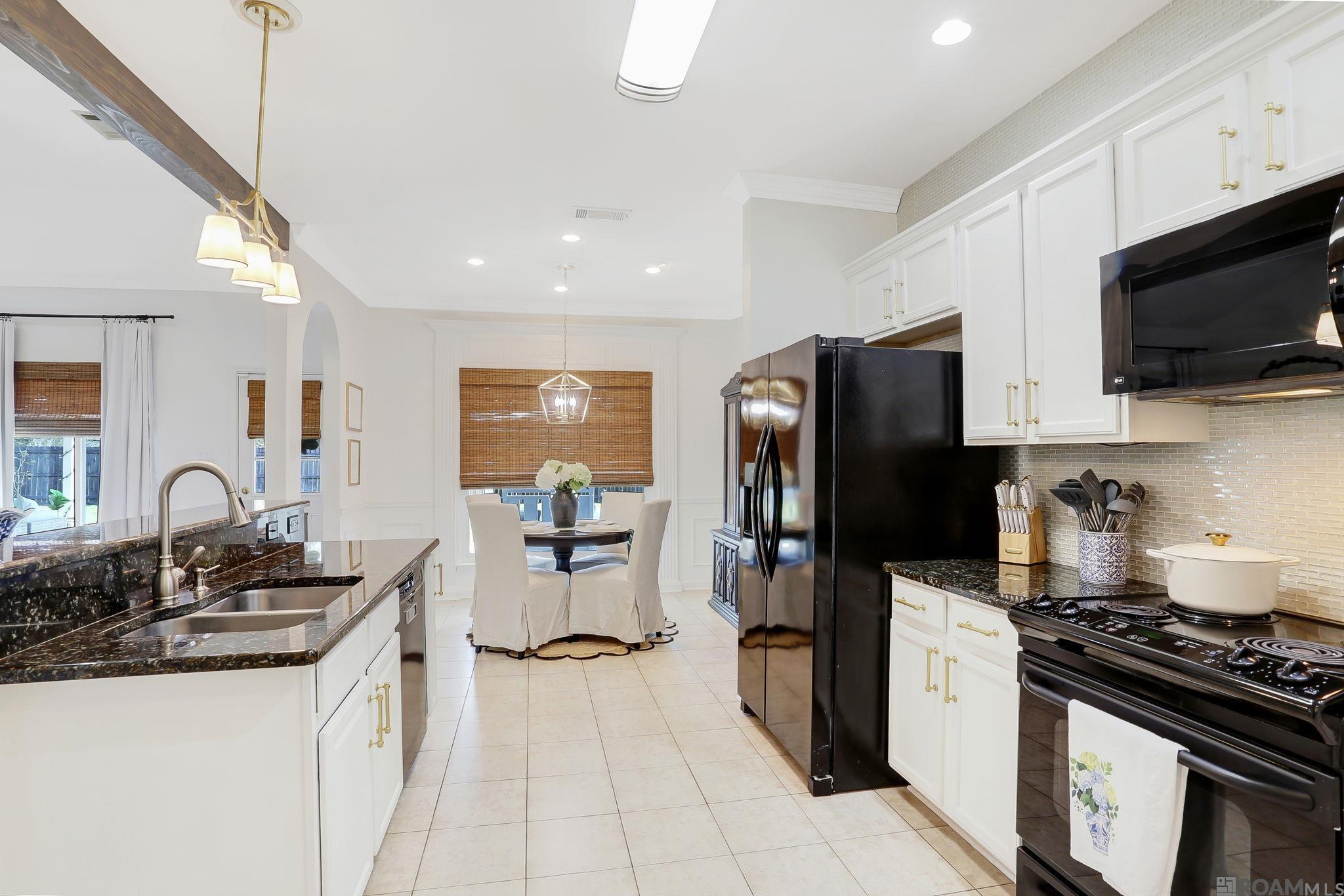 26174 Bellwoode Dr, Denham Springs, Louisiana image 9