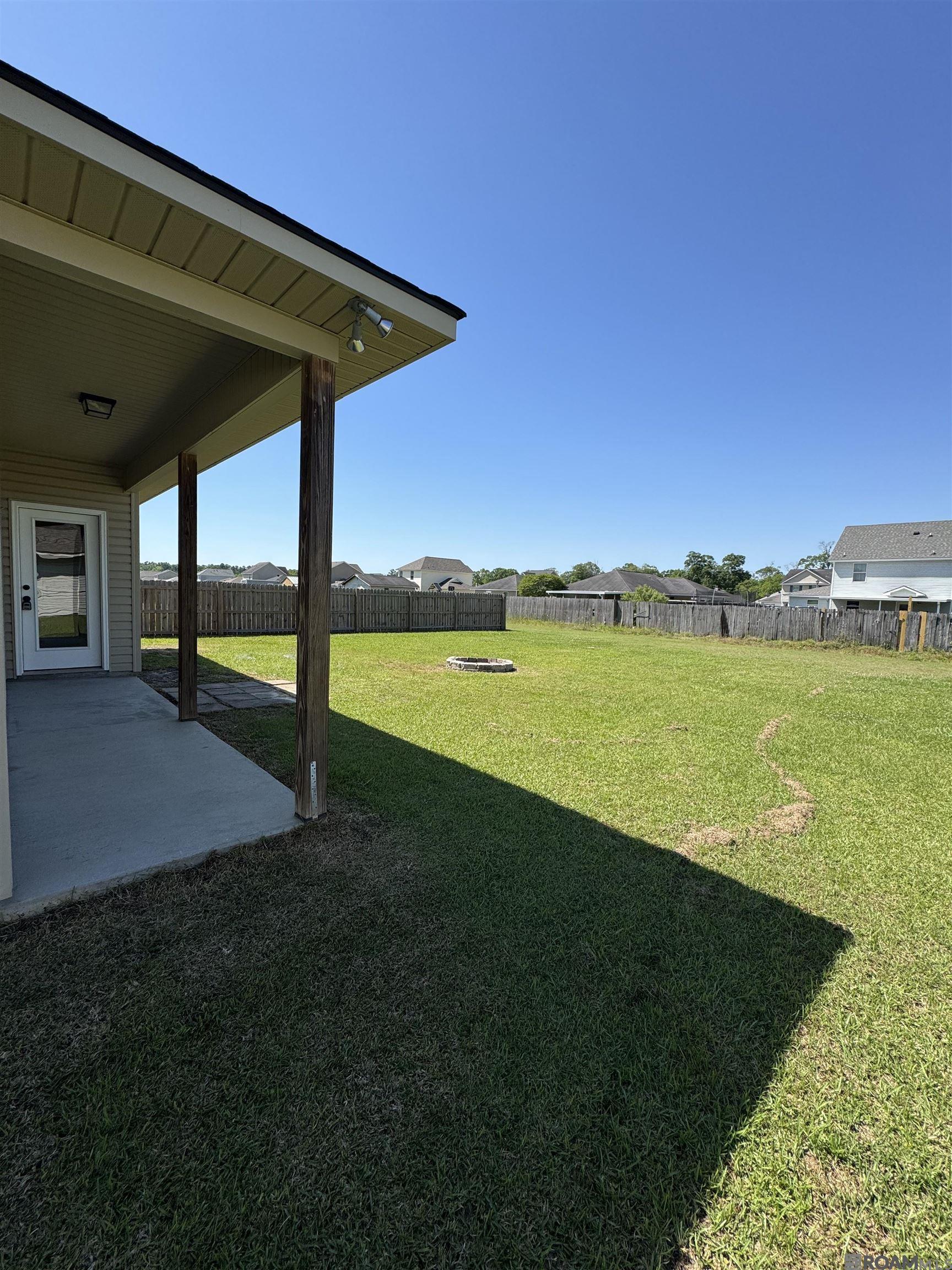 35081 Rayville Dr, Denham Springs, Louisiana image 4