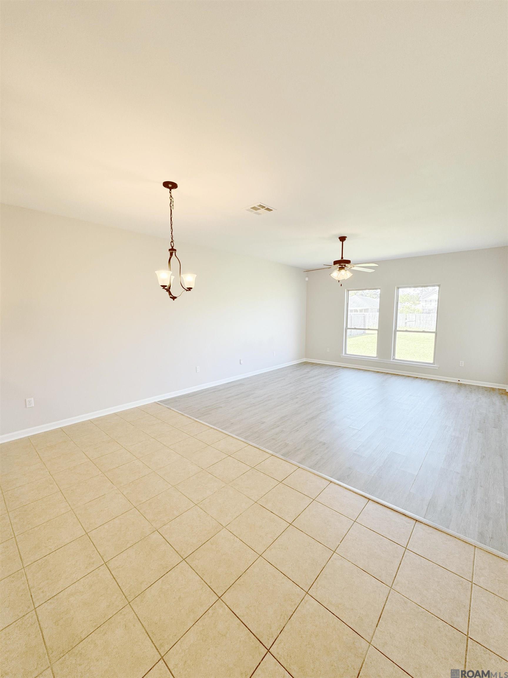 35081 Rayville Dr, Denham Springs, Louisiana image 7