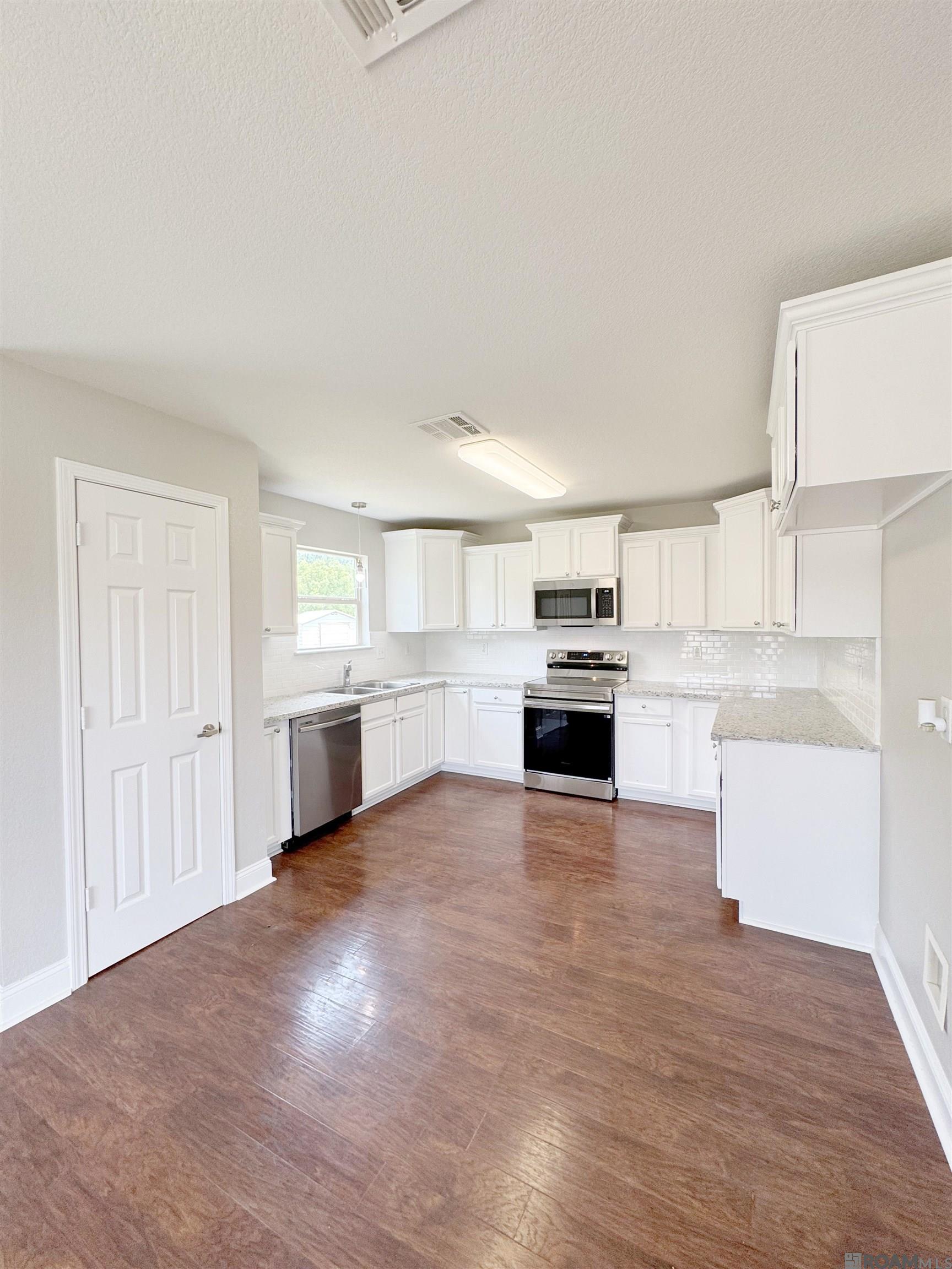 35024 Madisonville Dr, Denham Springs, Louisiana image 6