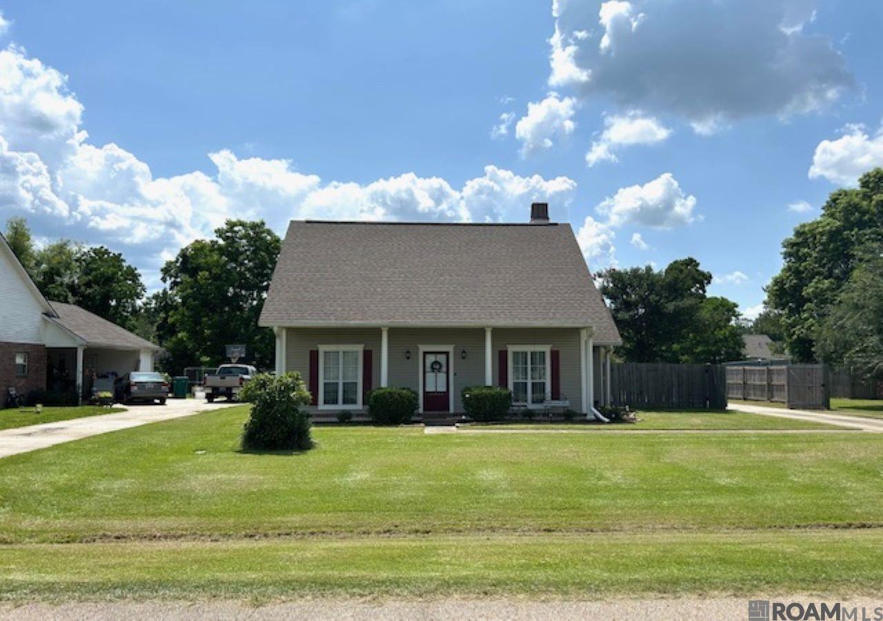 25925 Regency Ave, Denham Springs, Louisiana image 1