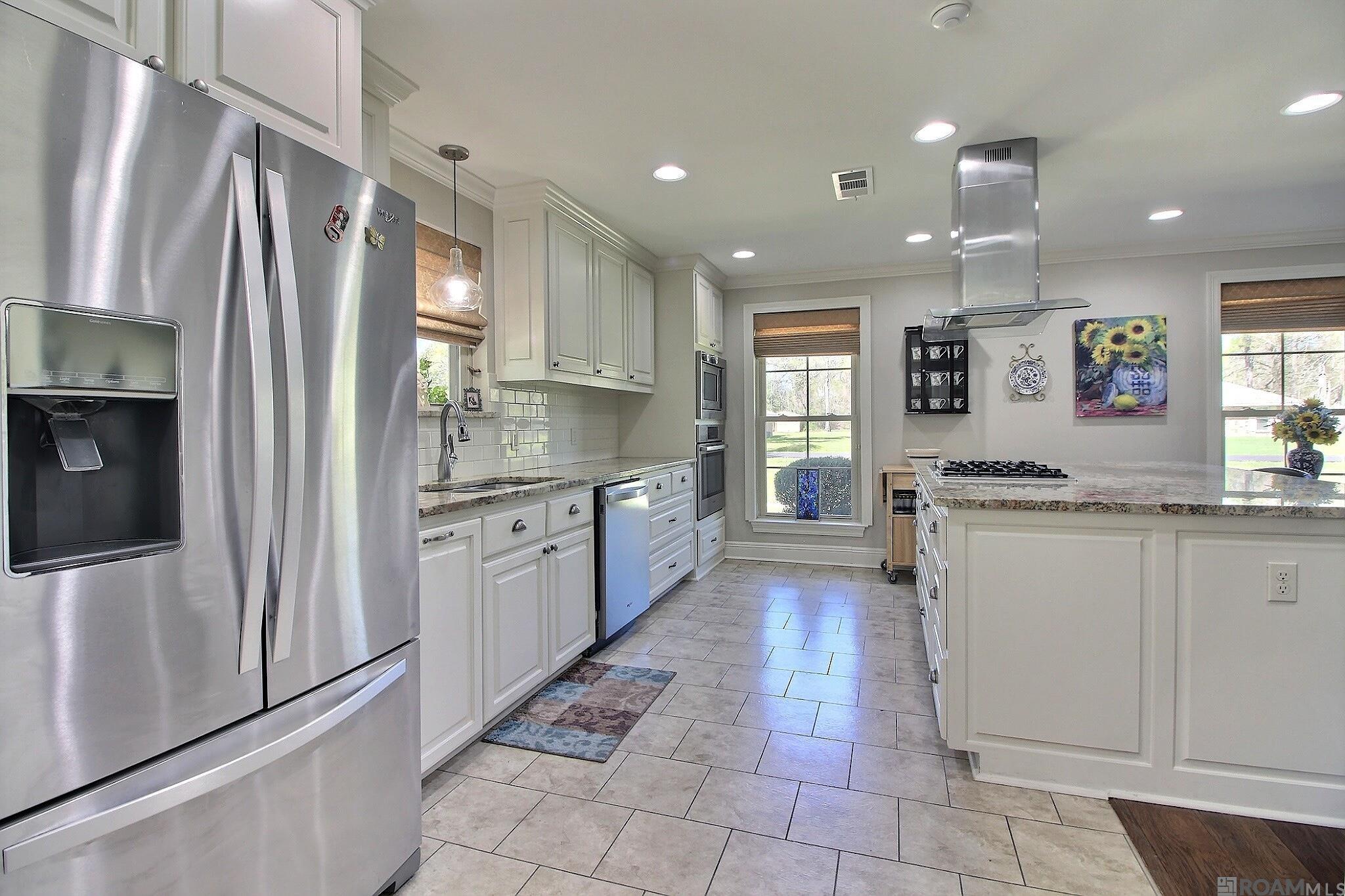 6306 Donnybrook Ave, Greenwell Springs, Louisiana image 4