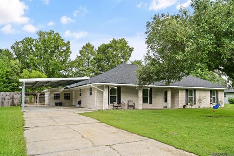 Homes For Sale - 12345 Gebhart Dr<br/> Baton Rouge, LA 70816