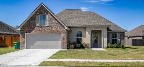 Homes For Sale - 355 Modesto Drive<br/> Houma, LA 70364