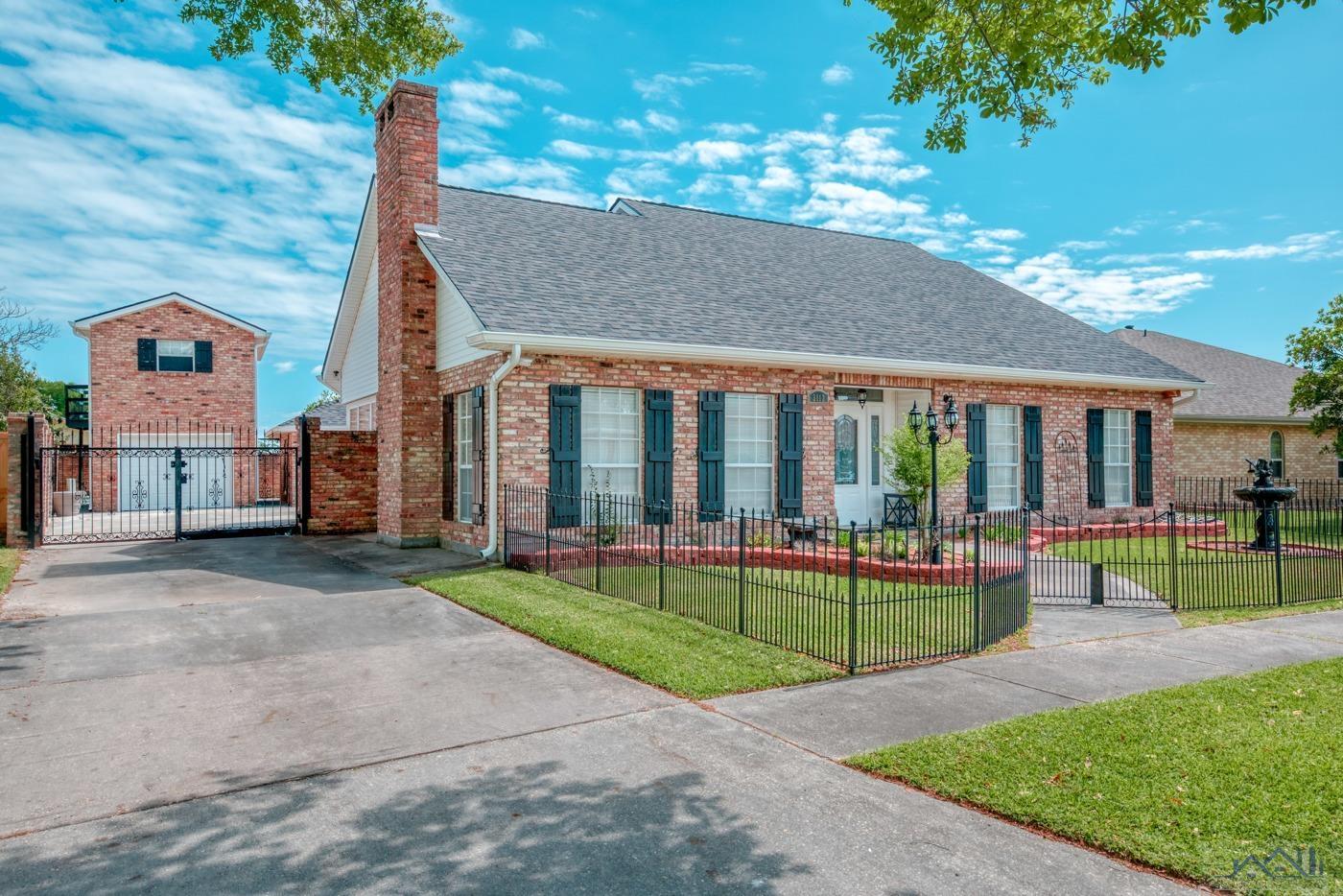 3012 Creole Dr, Houma, Louisiana image 1