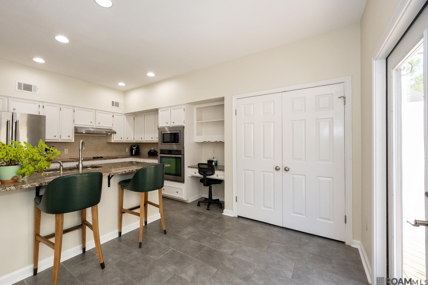 10218 N Magna Carta Pl, Baton Rouge, Louisiana image 7