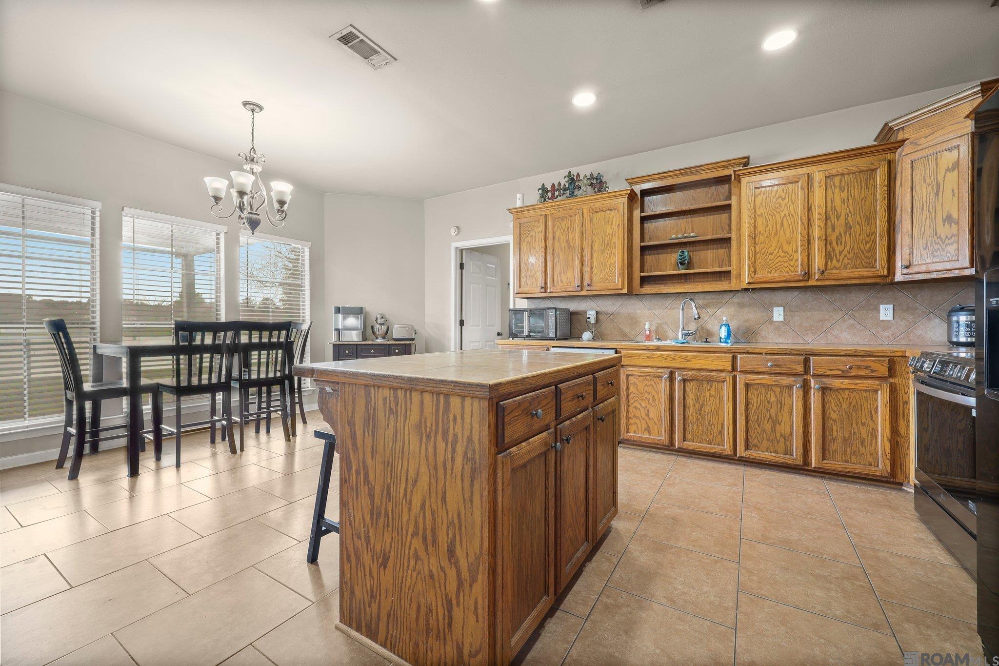 15181 Amanda Dr, Gonzales, Louisiana image 9