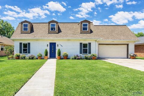 Homes For Sale - 1408 Cottage Dr<br/> Houma, LA 70360