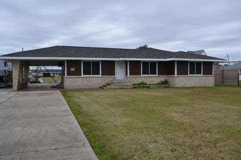 Homes For Sale - 16852 West Main Street<br/> Cut Off, LA 70345