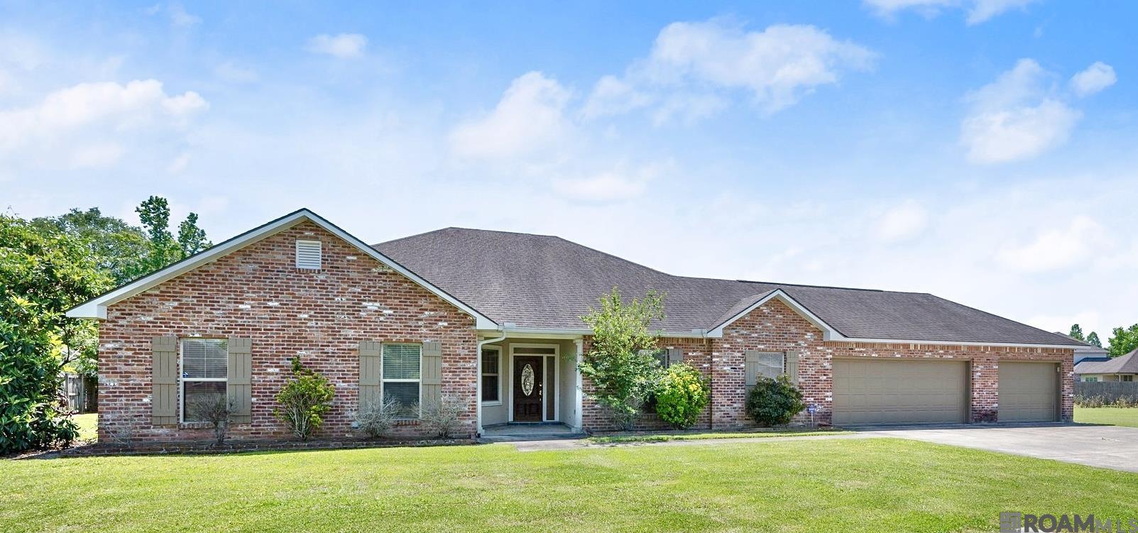 38251 Charleston Rd, Prairieville, Louisiana image 1