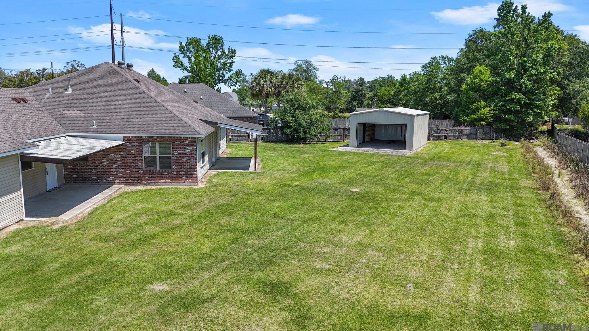 38251 Charleston Rd, Prairieville, Louisiana image 2