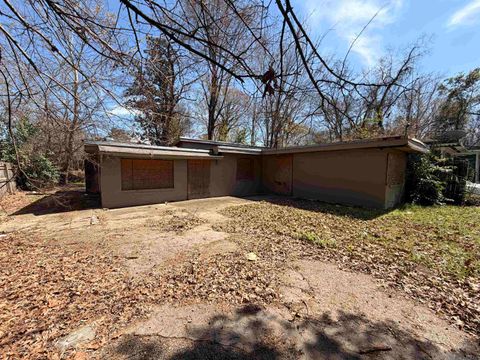 Homes For Sale - 3250 Elm Dr<br/> Baton Rouge, LA 70805