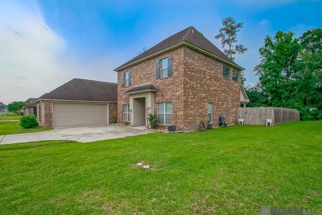 8614 Sandpiper Street, Denham Springs, Louisiana image 2