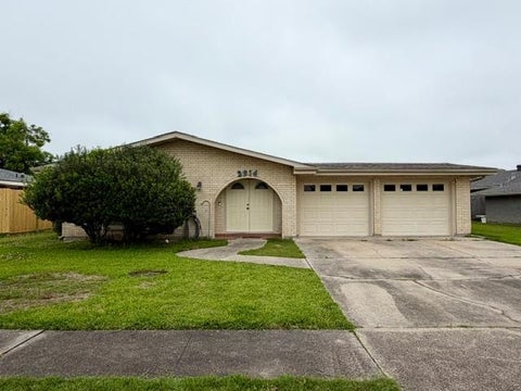 Homes For Sale - 2914 Creole Dr<br/> Houma, LA 70364