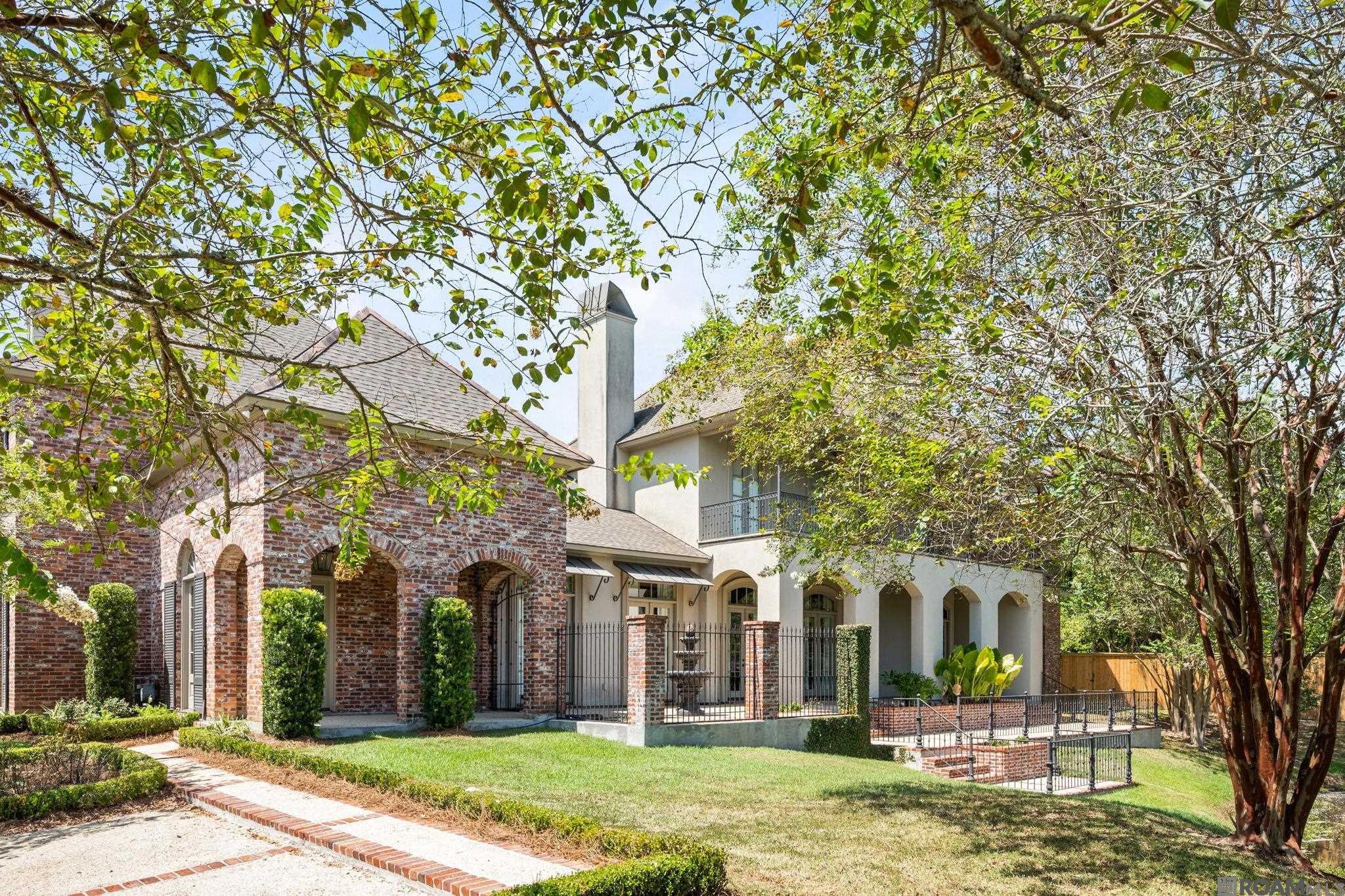 9631 Myrtle Ln