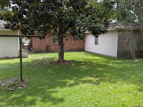 Homes For Sale - 15202 Melrose Dr<br/> Prairieville, LA 70769